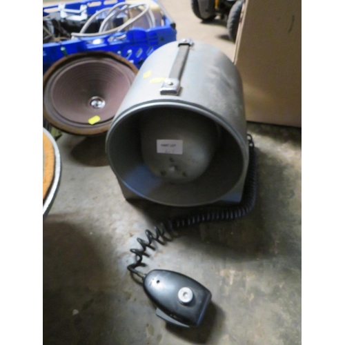 617 - A LARGE SELECTION OF LOOSE SPEAKERS, COMMUNICATION SPEAKERS AND A VINTAGE PORTABLE P A SPEAKER