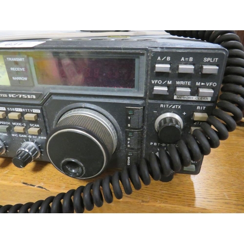 631 - AN ICOM IC-751A TRANSCEIVER WITH USER MANUAL