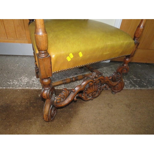 809 - A LARGE CARVED MAHOGANY 'THRONE' CHAIR