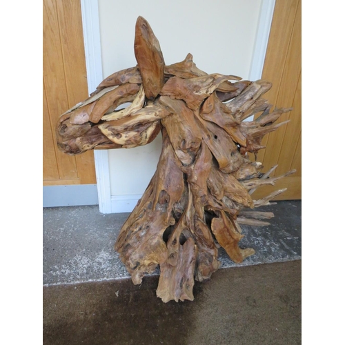 810 - A LARGE DRIFTWOOD STYLE HORSE HEAD - 101 x 95 cm