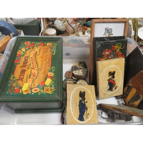 85 - A TRAY OF HAND PAINTED TREEN, SLATE STONEWARE ETC