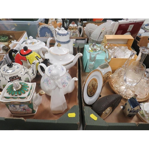 93 - TWO TRAYS OF CERAMICS AND GLASS TO INCLUDE ASSORTED TEA POTS ETC