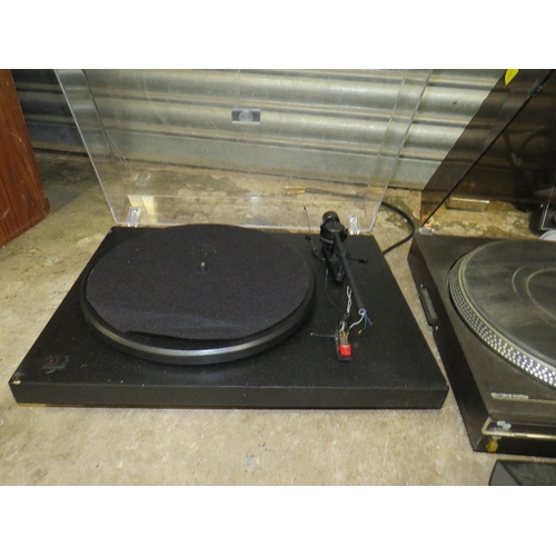 97 - TWO RECORD TURNTABLES TOGETHER WITH A VINTAGE NORMAN AVENGER 1200 AMPLIFIER, TWO SOUND BARS AND A PC... 