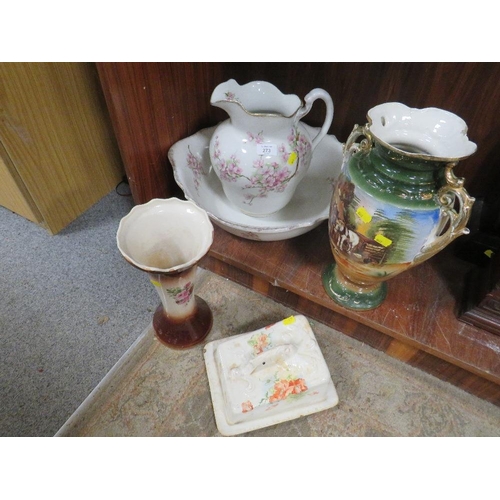 273 - VINTAGE CERAMICS TO INCLUDE A JUG AND BOWL SET