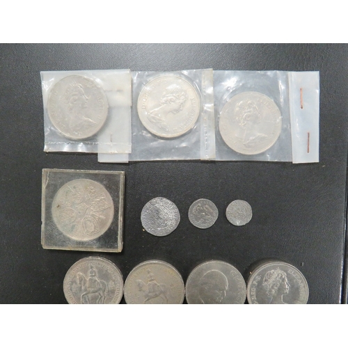 310 - A SMALL COLLECTION OF VINTAGE COINS