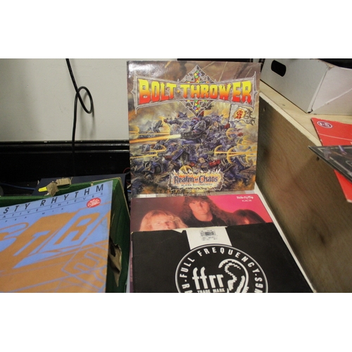 442 - A SMALL LP RECORD COLLECTION TO INCLUDE GUNS 'N' ROSES, METALLICA, MEGADEATH ETC