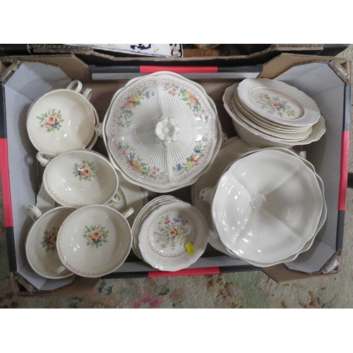 118 - TRAY OF COLLECTABLES TO INCLUDE AYNSLEY. LIMOGES , ETC WITH A TRAY OF ROYAL DOULTON PART DINNER SET