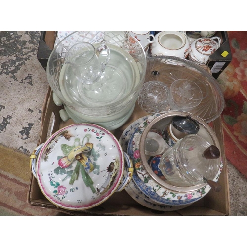 137 - THREE TRAYS OF ASSORTED CERAMICS AND GLASS TO INCLUDE TEA POT , JUGS ETC