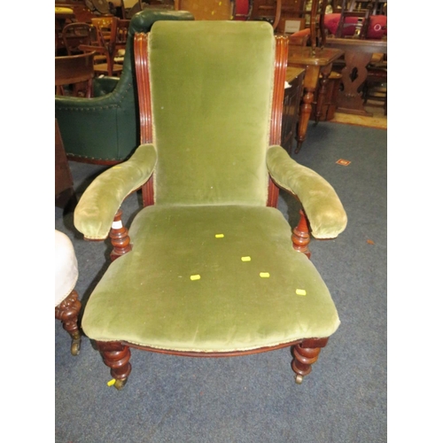 839 - AN ANTIQUE MAHOGANY UPHOLSTERED ARMCHAIR