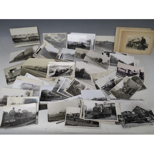 137 - A SMALL TRAY OF 20TH CENTURY RAILWAY AND STEAM LOCOMOTIVE PHOTOGRAPHS, average 9 x 14 cm