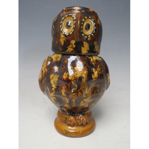 729 - A STUDIO POTTERY SLIPWARE OWL JUG AND COVER BY CAROLE GLOVER, signature to base, overall H 16.5 cm