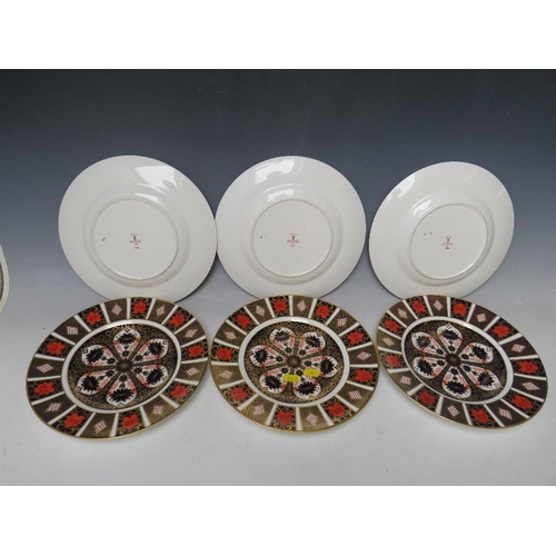 746 - SIX ROYAL CROWN DERBY IMARI PATTERN PLATES, pattern no. 1128, Dia 17 cm