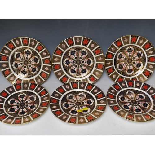 748 - SIX ROYAL CROWN DERBY IMARI PATTERN PLATES, pattern no. 1128, Dia 17 cm