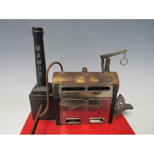 884 - A 20TH CENTURY MAMOD STEAM ENGINE, on metal base, W 25 cm, D 20 cm