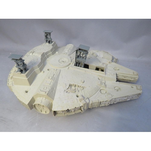 887 - A BOXED PALITOY STAR WARS EMPIRE STRIKES BACK MILLENNIUM FALCON SPACESHIP