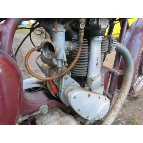 965 - A 1956 BSA B33 MOTORCYCLE IN MAROON PAINTWORK, with chrome side tank,, 500cc engine with Amal carbur... 