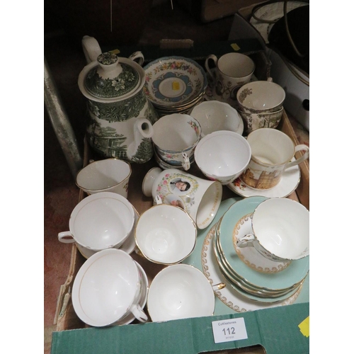 112 - TWO TRAYS OF ASSORTED CERAMICS ETC TO INCLUDE CROWN STAFFORDSHIRE EXAMPLE