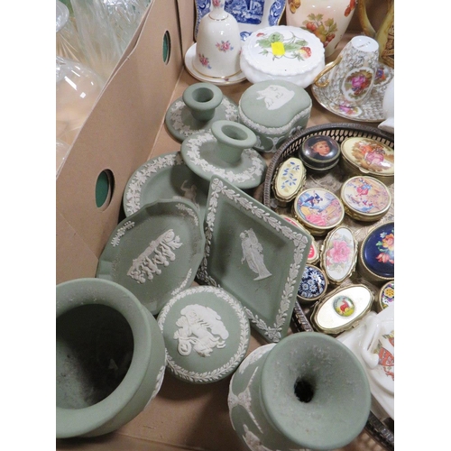 143 - TWO TRAYS OF CERAMICS AND GLASS TO INCLUDE WEDGWOOD GREEN JASPERWARE