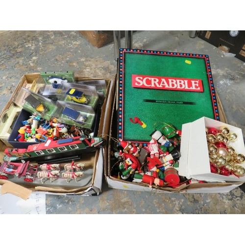 154 - A SELECTION OF TOYS AND CHRISTMAS DECORATIONS