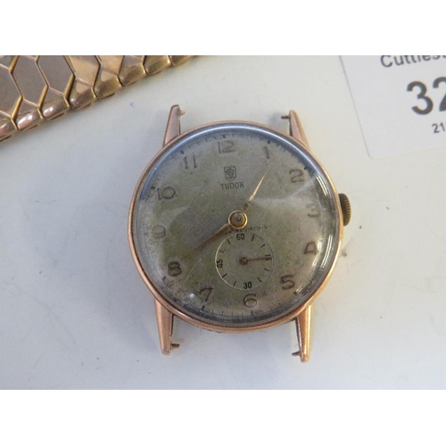 321 - A VINTAGE 9CT GOLD GENTLEMANS TUDOR WRISTWATCH WITH MANUAL WIND MOVEMENT, ALONG WITH A PLATED EXPAND... 