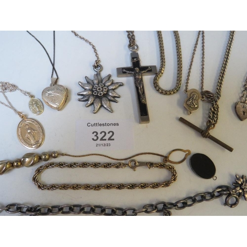 322 - A QUANTITY OF ASSORTED WHITE METAL AND OTHER CHAINS AND NECKLACES ETC