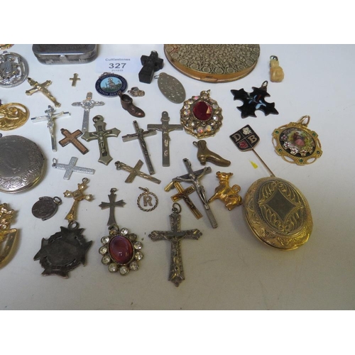 327 - A QUANTITY OF CRUCIFIXES, PENDANTS, BADGES, CUFFLINKS, SNUFF BOXES, COMPACT ETC