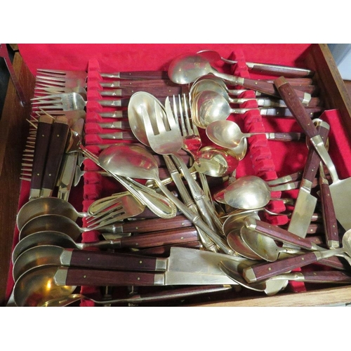 171 - CANTEEN OF CUTLERY (UNCHECKED)