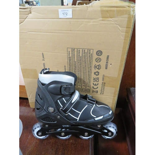 172 - A PAIR OF BOXED NEW WESKATE XMBT 1003 LIGHT UP WHEEL IN-LINE SKATES