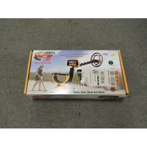 297 - A GARRETT ACE 250 METAL DETECTOR (UNCHECKED)