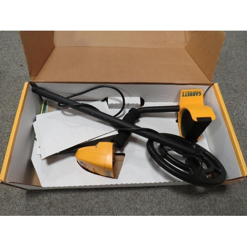 297 - A GARRETT ACE 250 METAL DETECTOR (UNCHECKED)