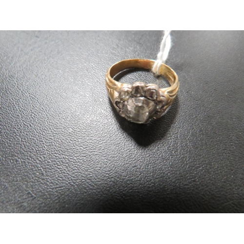 464 - AN 18CT DIAMOND RING SET WITH AN OVAL - POSSIBLY OLD CUT -  CENTRAL DIAMOND OF AN ESTIMATED 0.65 CAR... 