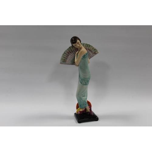 538 - A KEVIN FRANCIS LIMITED EDITION FIGURINES LADY WITH FAN