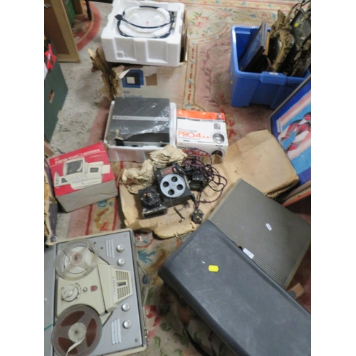 102 - A SELECTION OF VINTAGE PROJECTION AND AUDIO EQUIPMENT ETC