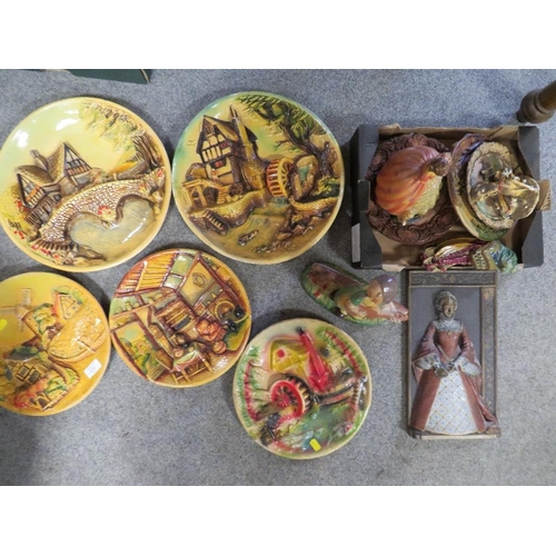 171 - A COLLECTION OF ANTIQUE AND VINTAGE CHALK PLAQUES AND FIGURINES