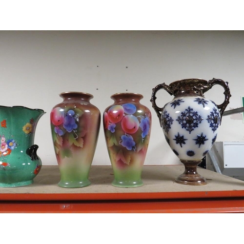 183 - A  COLLECTION OF DECORATIVE VASES TO INCLUDE TWIN HANDLE VASES (12)