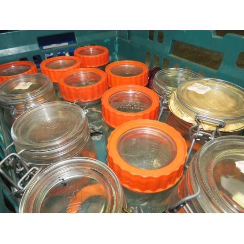 188 - A TRAY OF KILNER JARS TOGETHER WITH A TRAY OF CERAMICS (TRAYS NOT INCLUDED)