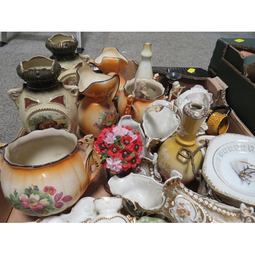 189 - THREE TRAYS OF CERAMICS TO INCLUDE COALPORT AND COMMEMORATE WARE