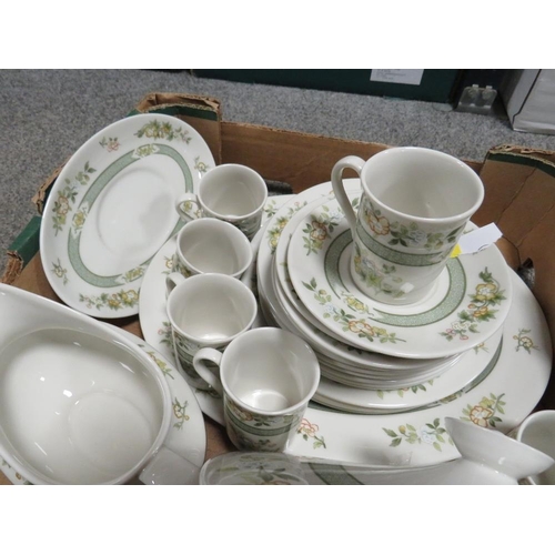 192 - TWO TRAYS OF TEA/DINNER WARE TO INCLUDE BURGESS BROS LONGSTON, ROYAL DOULTON TONKIN TEA/DINNER WARE