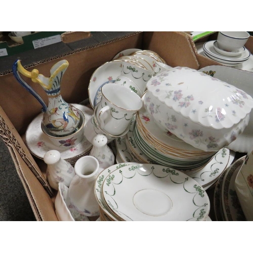 193 - FOUR TRAYS OF TEA/DINNER WARE TO INCLUDE ROYAL STAFFORD OLD ENGLISH GARDEN, COURT CHINA 