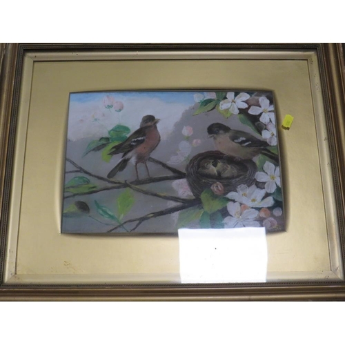 7 - AN UNUSUAL FISH THEMED MIRROR, NIGEL HEMMING PRINT ETC (4)