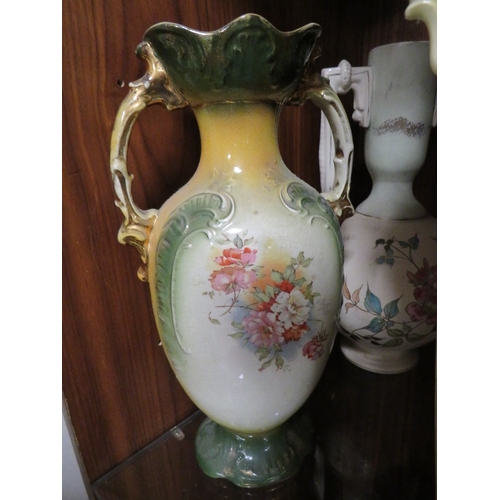 213 - A  COLLECTION OF DECORATIVE VASES TO INCLUDE TWIN HANDLE VASES (14)