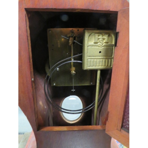 251 - AN EDWARDIAN WOODEN CASED BALLOON SHAPED MANTLE CLOCK KEY (NO PENDULUM)