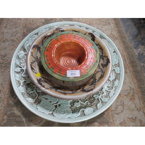 263 - A LARGE INDIAN TREE CERAMIC CHARGER TOGETHER WITH A GLYN COLLEDGE FOOTED BOWL ETC (3)