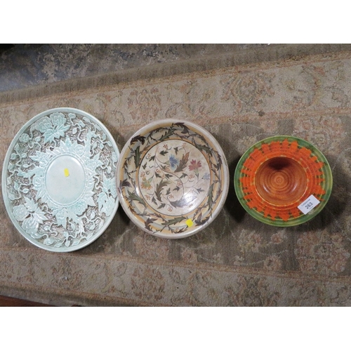 263 - A LARGE INDIAN TREE CERAMIC CHARGER TOGETHER WITH A GLYN COLLEDGE FOOTED BOWL ETC (3)