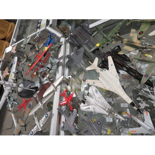 135 - TWO TRAYS OF ASSORTED MODEL AIRCRAFT