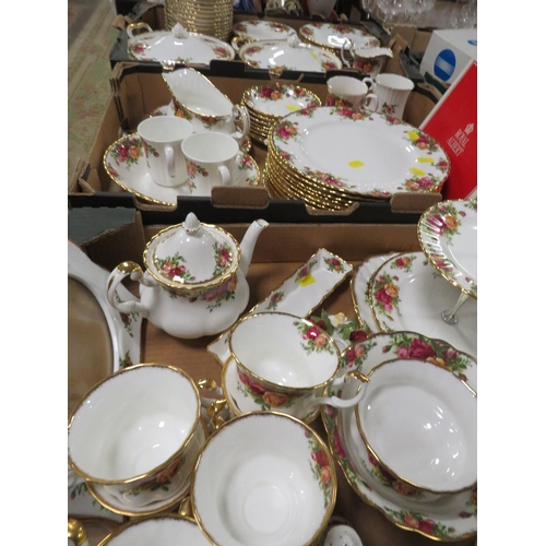 109 - THREE TRAYS OF ROYAL ALBERT OLD COUNTRY ROSES TEA / DINNER WARE