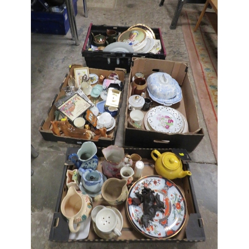 121 - FOUR TRAYS OF ASSORTED CERAMICS ETC TO INCLUDE COLLECTABLE PLATES