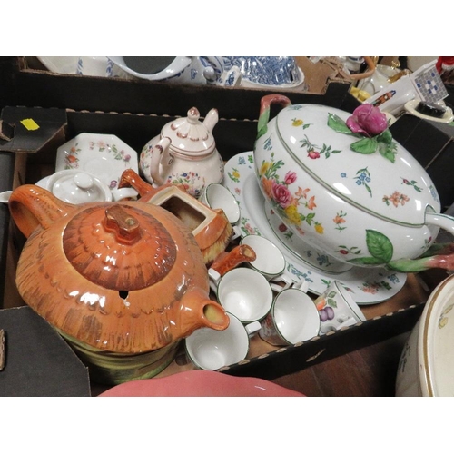 159 - FOUR TRAYS OF ASSORTED CERAMICS TO INCLUDE JUG AND BOWL SETS