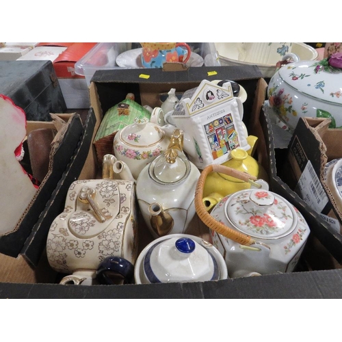 160 - THREE OF ASSORTED CERAMICS ETC TO INCLUDE COLLECTABLE TEA POTS