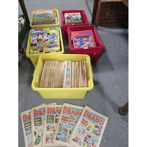 173 - A LARGE QUANTITY OF VINTAGE COMIC BOOKS AND ANNUALS TO INCLUDE BUSTER, X-MEN, PANINI STICKER ALBUMS ... 